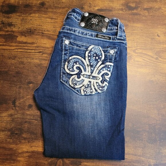 Miss Me Jeans Size 26 Cuffed Capri Fleur De Lis Low Rise Embellished - Picture 1 of 11